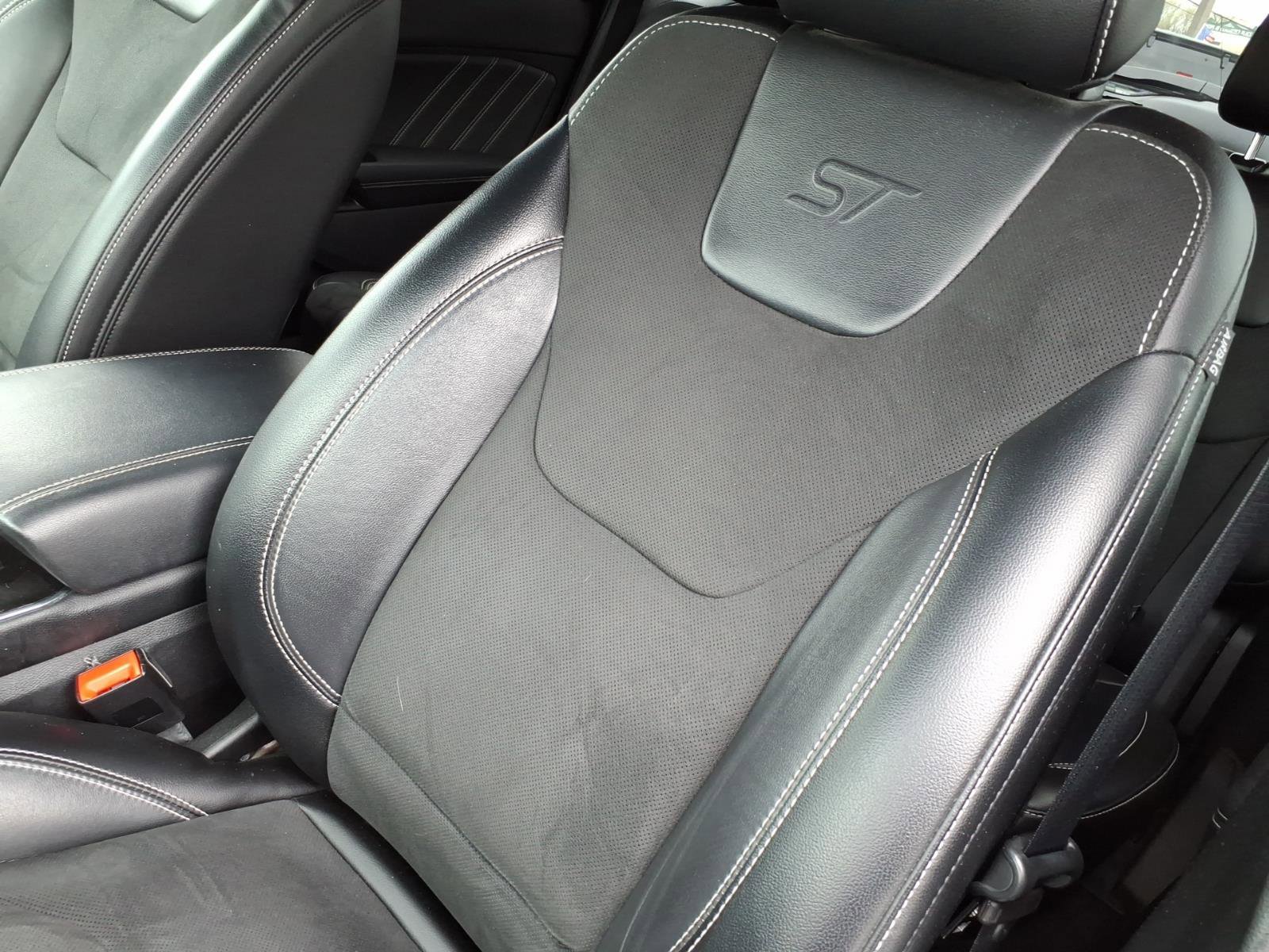 Certified 2019 Ford Edge ST w/ Equipment Group 401A image 17