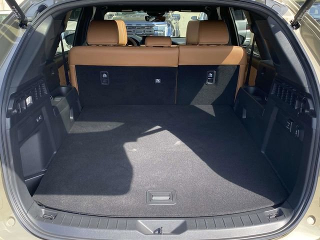 Used 2025 MAZDA CX-70 3.3 Turbo S w/ Premium Plus AWD/4WD image 12