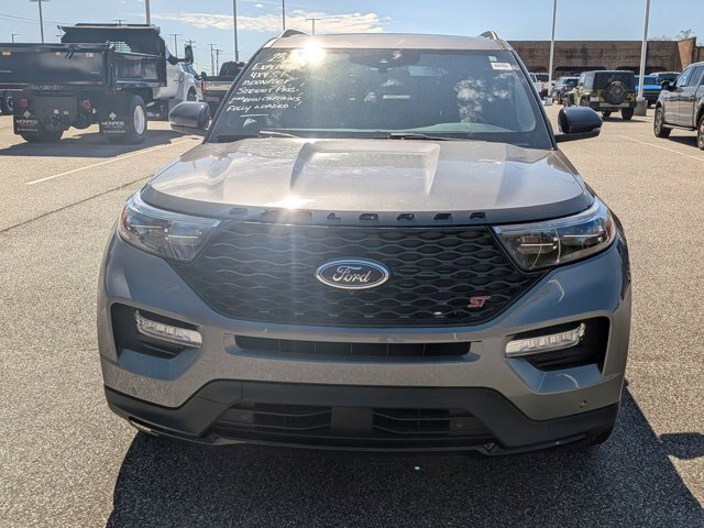 Certified 2023 Ford Explorer ST w/ Equipment Group 401A AWD/4WD image 9