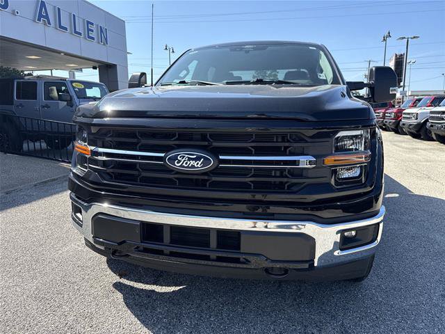 Certified 2025 Ford F150 XLT w/ Equipment Group 301A Standard AWD/4WD image 16