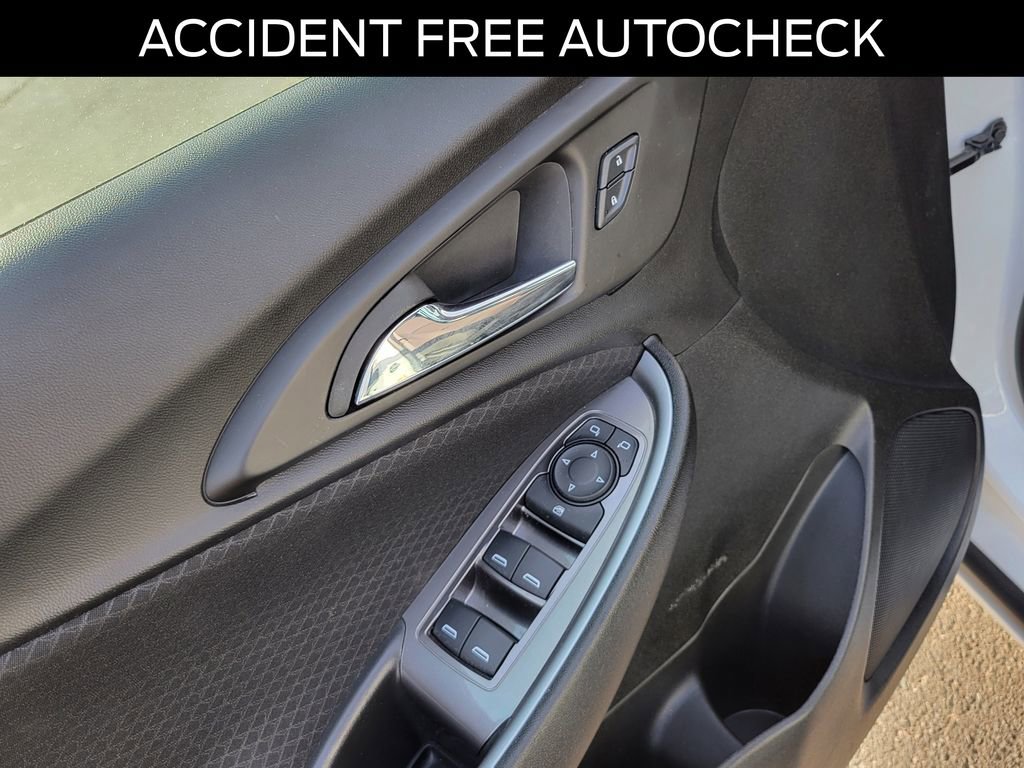 Used 2023 Chevrolet Malibu LS image 18