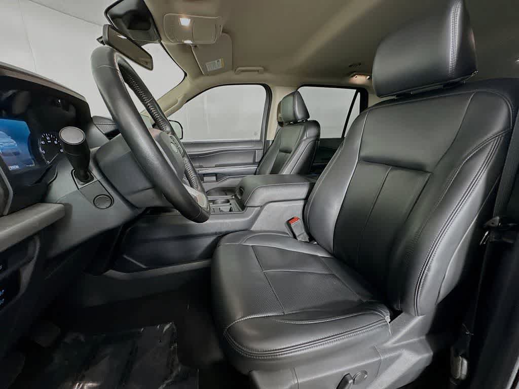 Certified 2024 Ford Expedition XLT RWD image 12