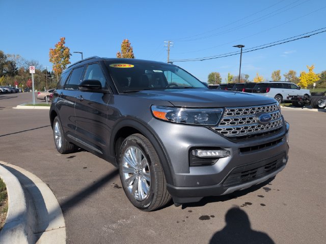 Certified 2023 Ford Explorer Limited w/ Limited Technology Package AWD/4WD image 7