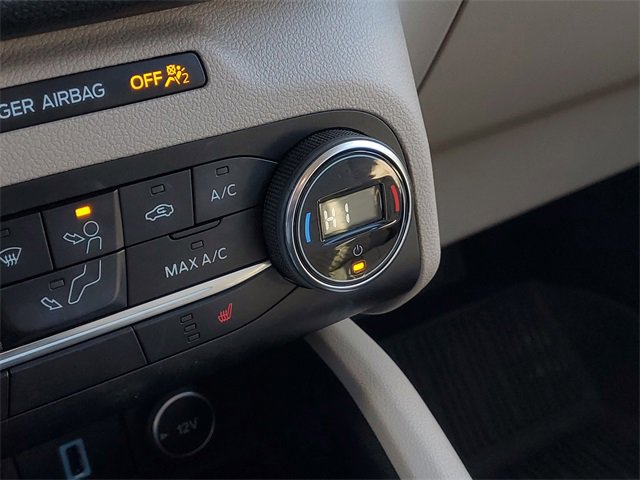 Certified 2020 Ford Escape SE image 22