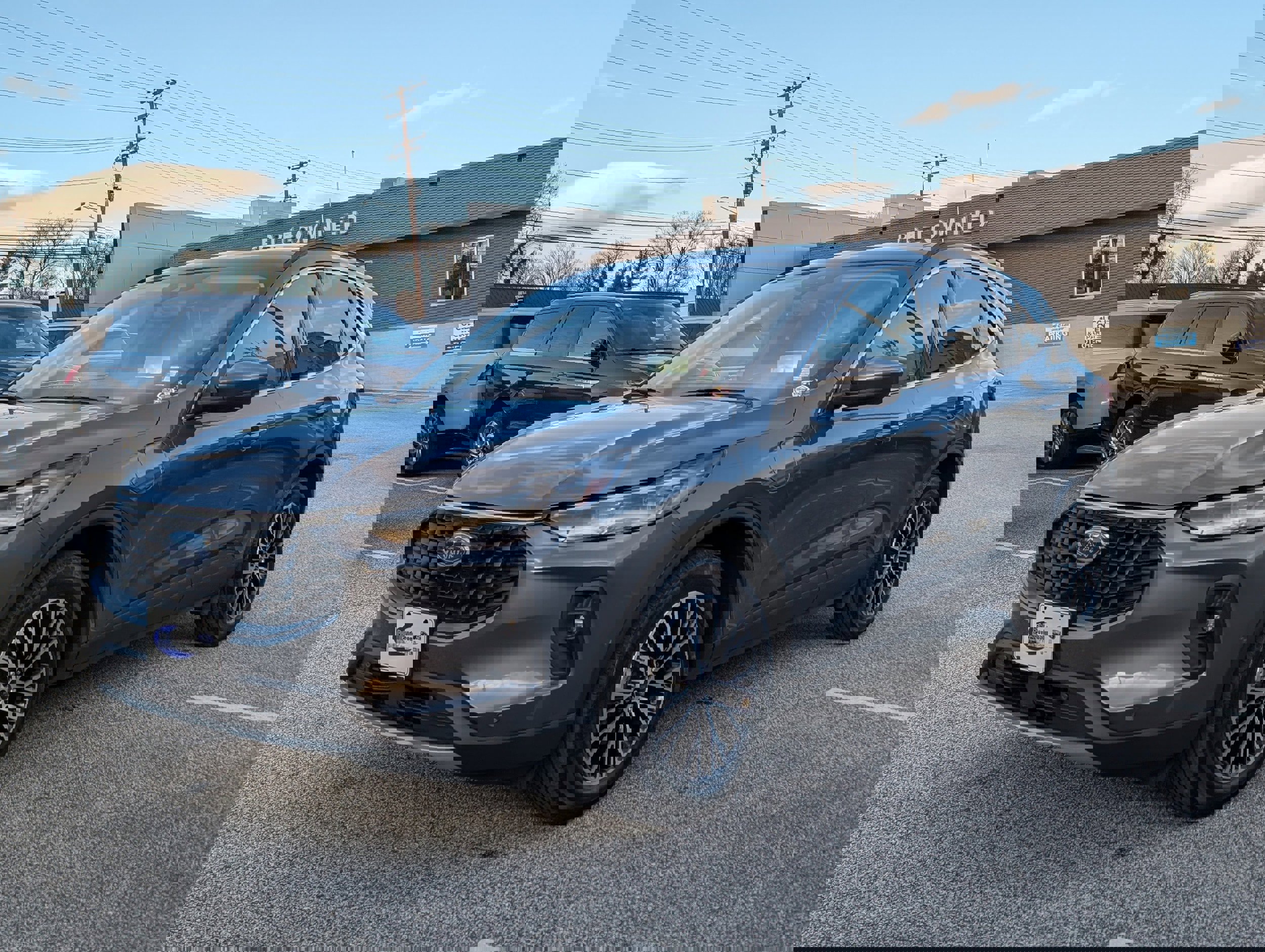 Certified 2023 Ford Escape SE w/ PHEV Premium Package image 2