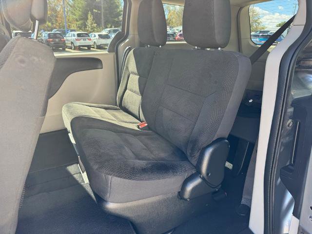 Used 2019 Dodge Grand Caravan SE image 9