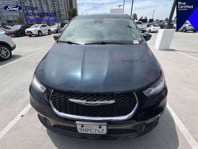 Used 2023 Chrysler Pacifica Touring-L FWD image 15