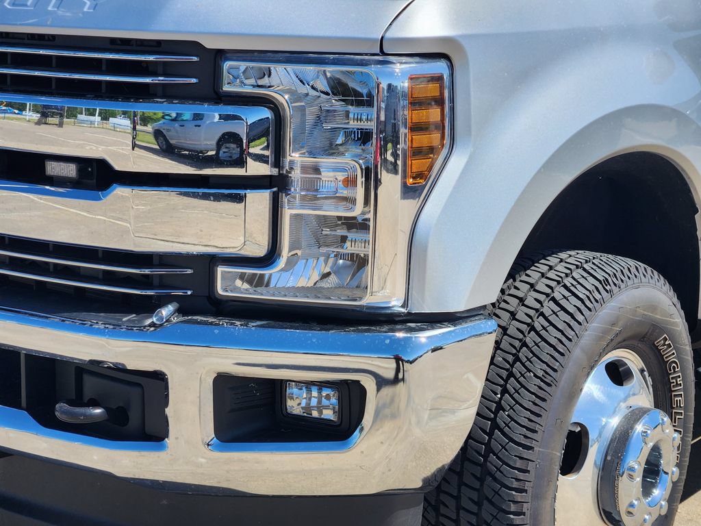 Certified 2019 Ford F350 Lariat w/ Lariat Value Package AWD/4WD image 8