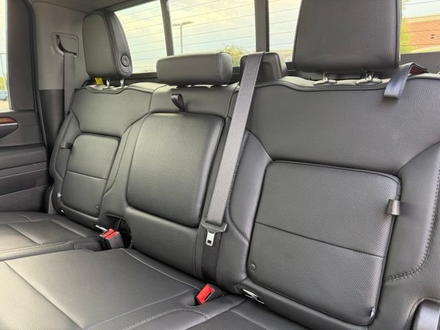 Used 2025 GMC Sierra 2500 Denali w/ Denali Reserve Package AWD/4WD image 22