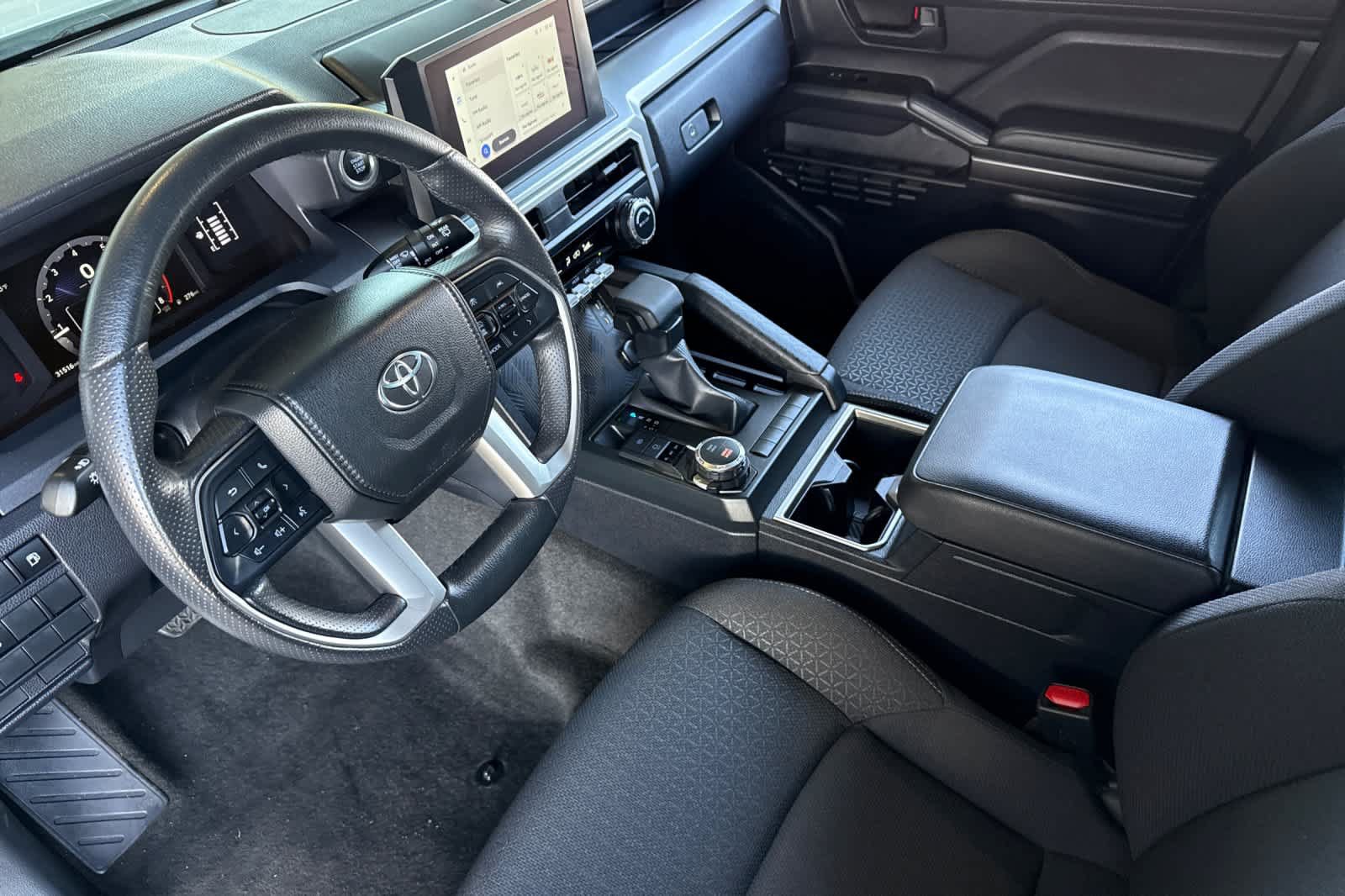 Used 2025 Toyota 4Runner SR5 AWD/4WD image 11