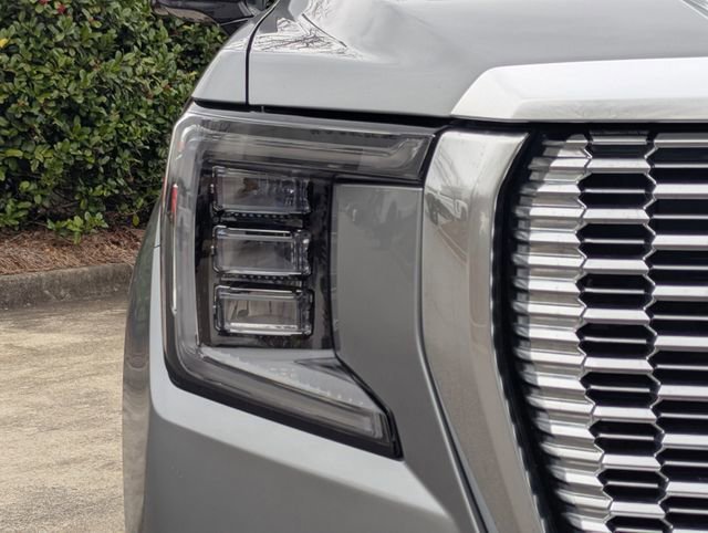 Used 2023 GMC Yukon Denali image 10