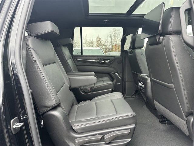 Used 2024 GMC Yukon XL Denali w/ Advanced Technology Package image 38