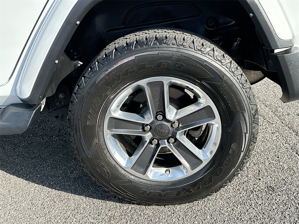 Used 2022 Jeep Wrangler Unlimited Sahara w/ LED Lighting Group image 24