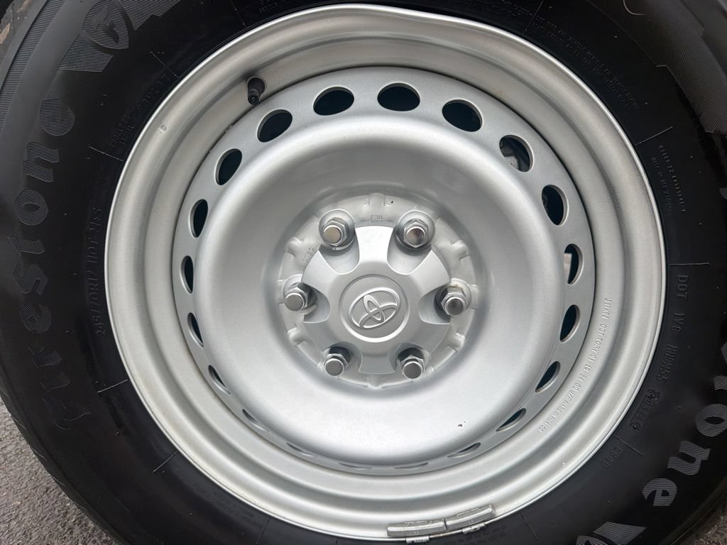 Used 2024 Toyota Tacoma SR RWD image 46