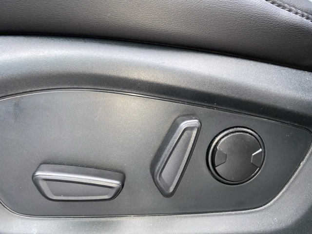 Certified 2023 Ford Explorer XLT w/ Equipment Group 202A image 18