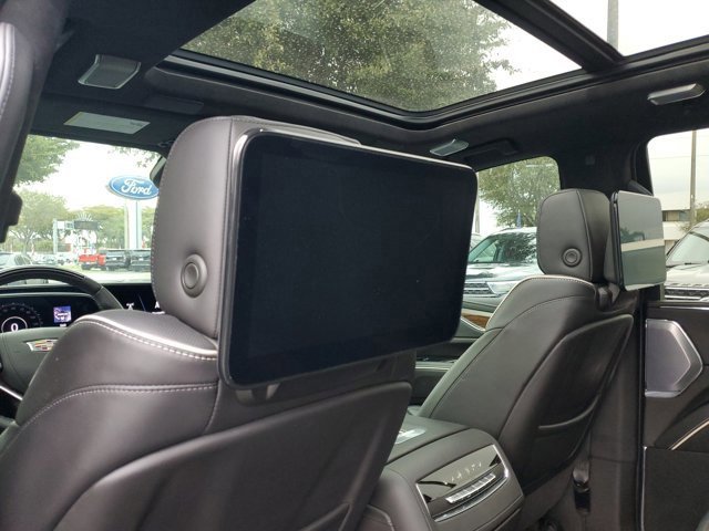 Used 2024 Cadillac Escalade Sport Platinum w/ LPO, Floor Liner Package image 15