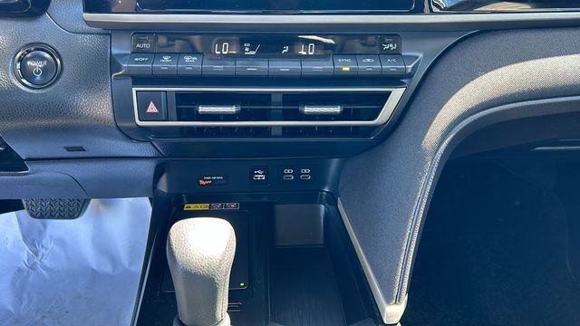 Used 2025 Toyota Camry LE FWD image 21