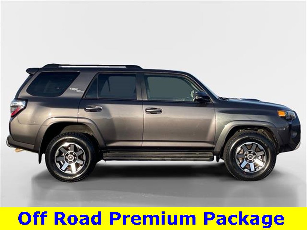 Used 2023 Toyota 4Runner TRD Off-Road Premium image 2