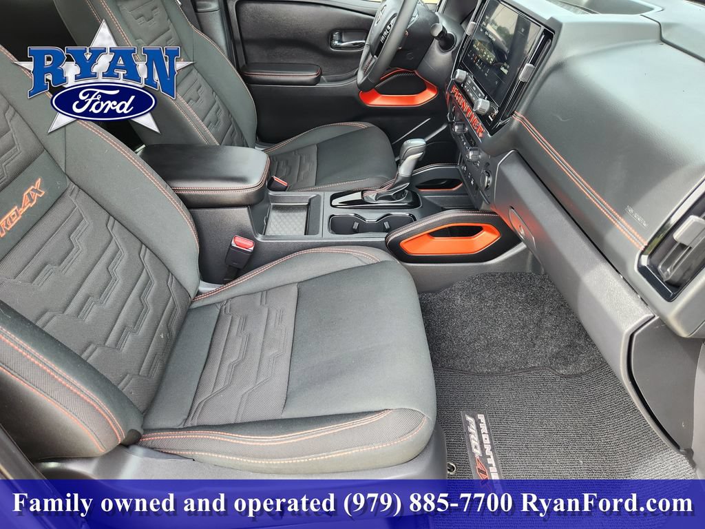 Used 2025 Nissan Frontier PRO-4X AWD/4WD image 10