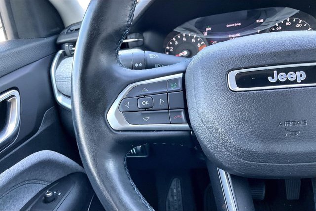 Used 2022 Jeep Compass Latitude w/ Sun and Sound Group FWD image 17