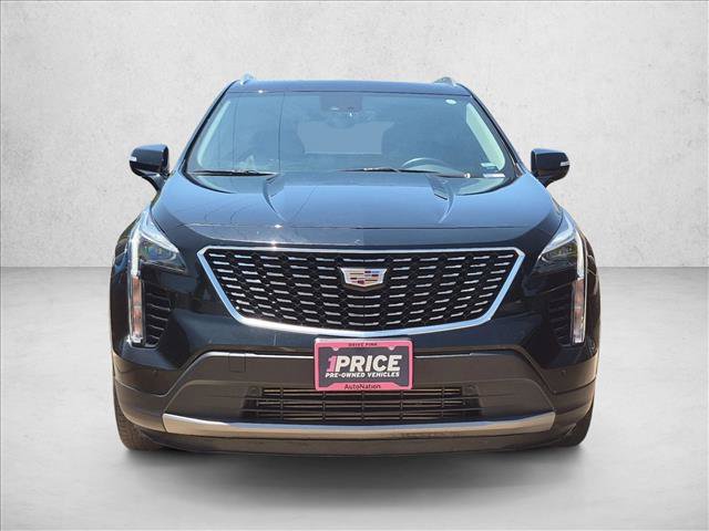 Used 2023 Cadillac XT4 Premium Luxury FWD image 2