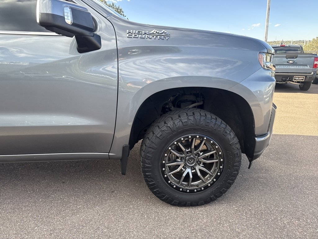 Used 2020 Chevrolet Silverado 1500 High Country w/ Technology Package image 28