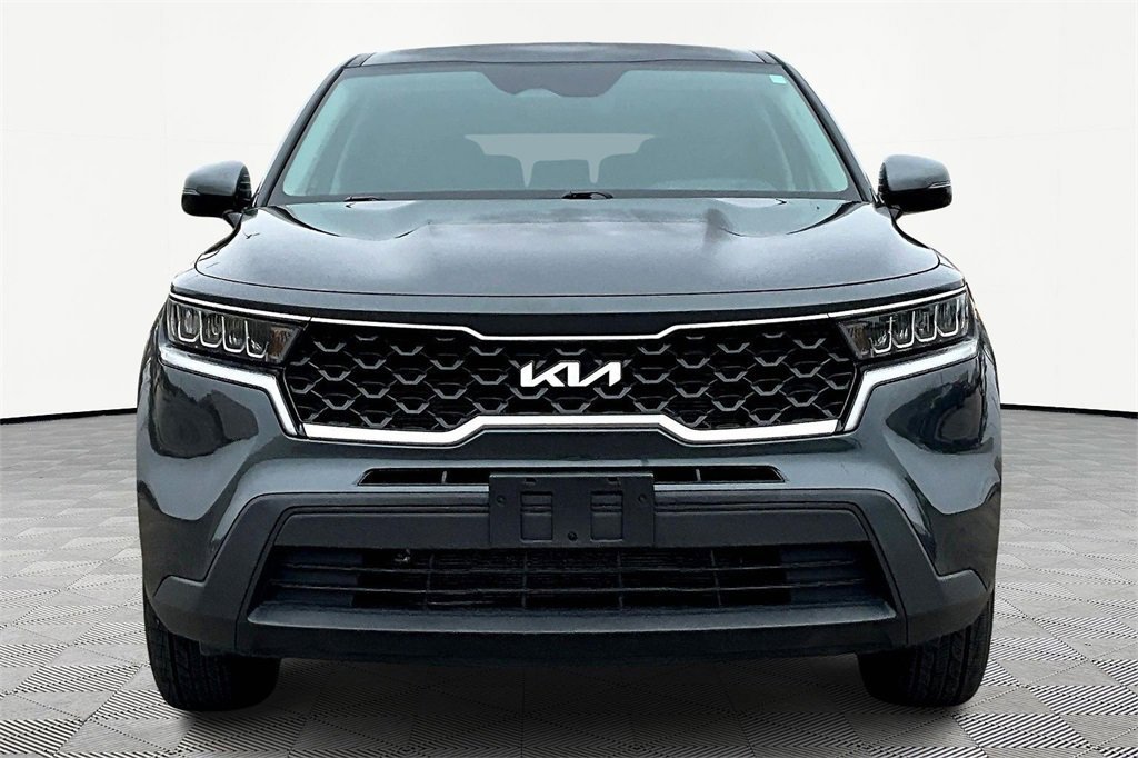 Used 2023 Kia Sorento LX image 6