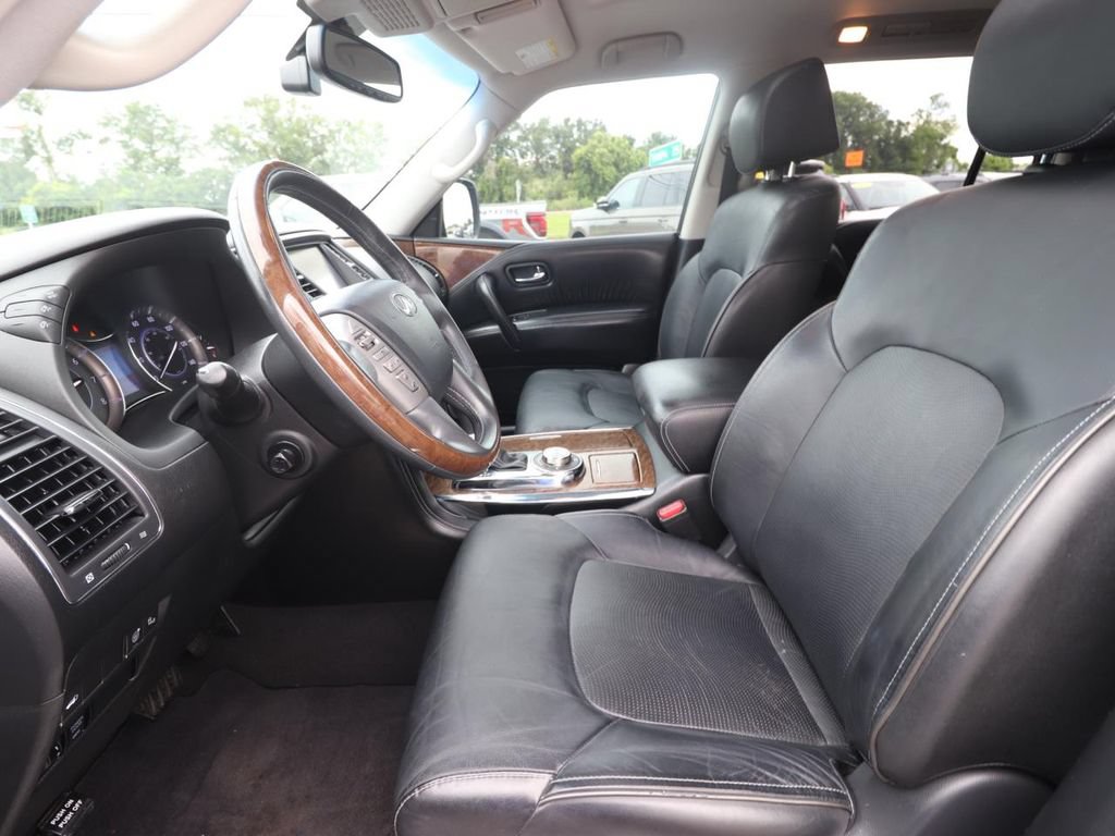 Used 2017 INFINITI QX80 4WD w/ Driver Assistance Package image 2