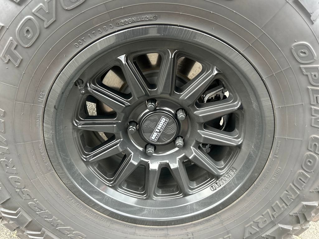 Used 2023 Jeep Wrangler Rubicon w/ Steel Bumper Group image 13