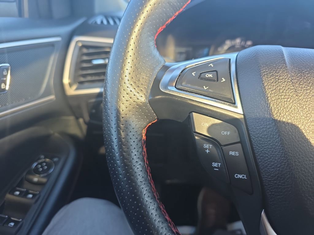 Certified 2024 Ford Edge ST-Line AWD/4WD image 26