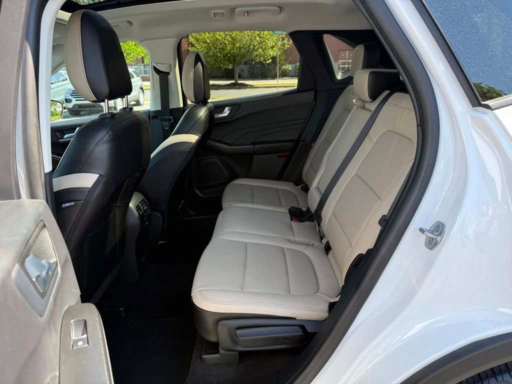 Certified 2022 Ford Escape SEL AWD/4WD image 19