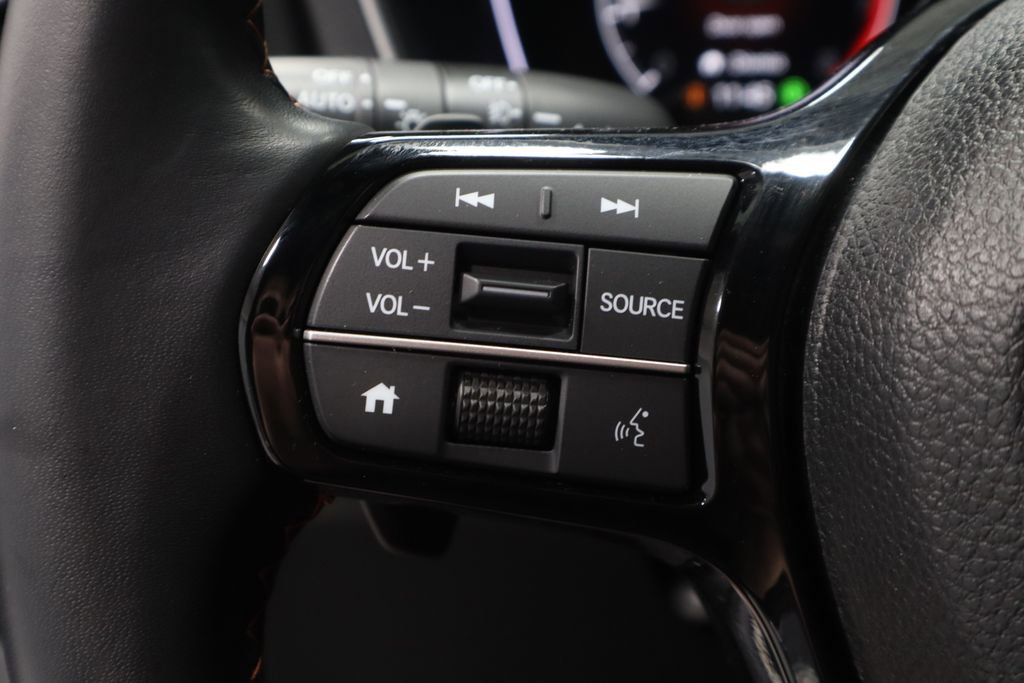Used 2025 Honda Pilot Sport image 29