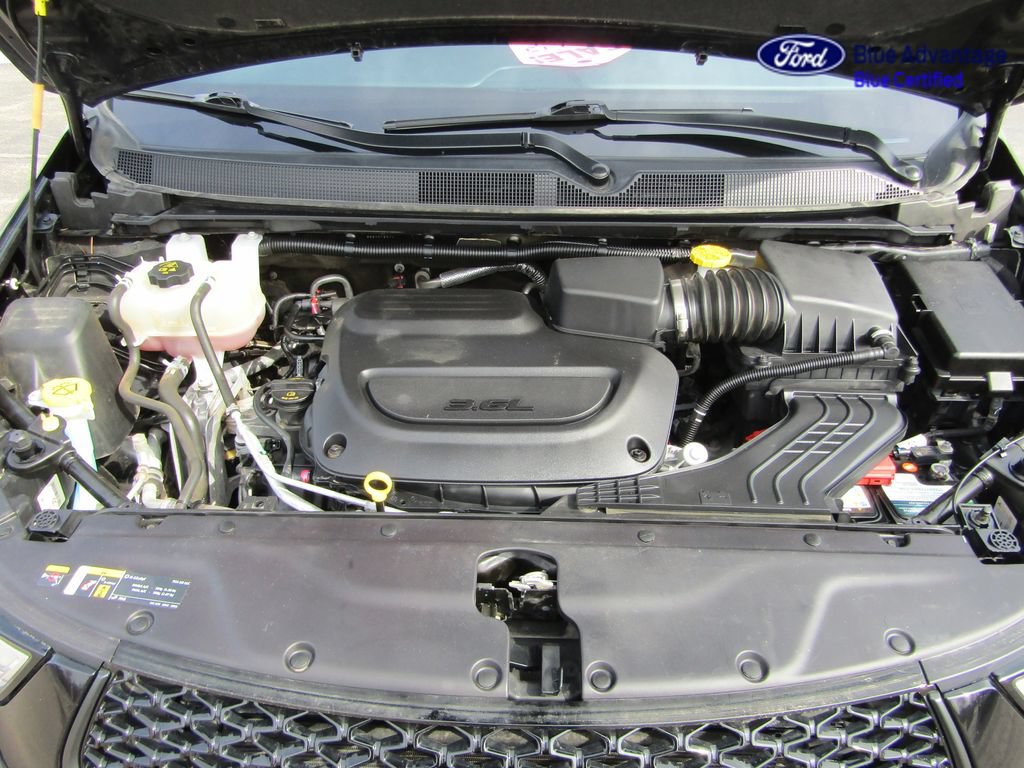 Used 2025 Chrysler Pacifica Limited FWD image 46