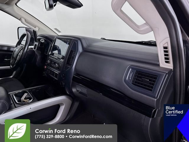 Used 2022 Nissan Titan SV w/ SV Convenience Package image 32
