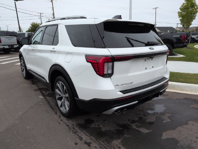 Certified 2025 Ford Explorer Platinum w/ Ultimate Package AWD/4WD image 3