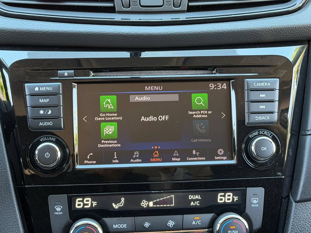 Used 2018 Nissan Rogue SV w/ Premium Package AWD/4WD image 23