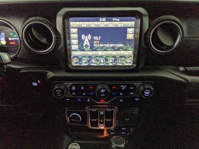 Used 2023 Jeep Wrangler Unlimited Sahara w/ Cold Weather Group image 15