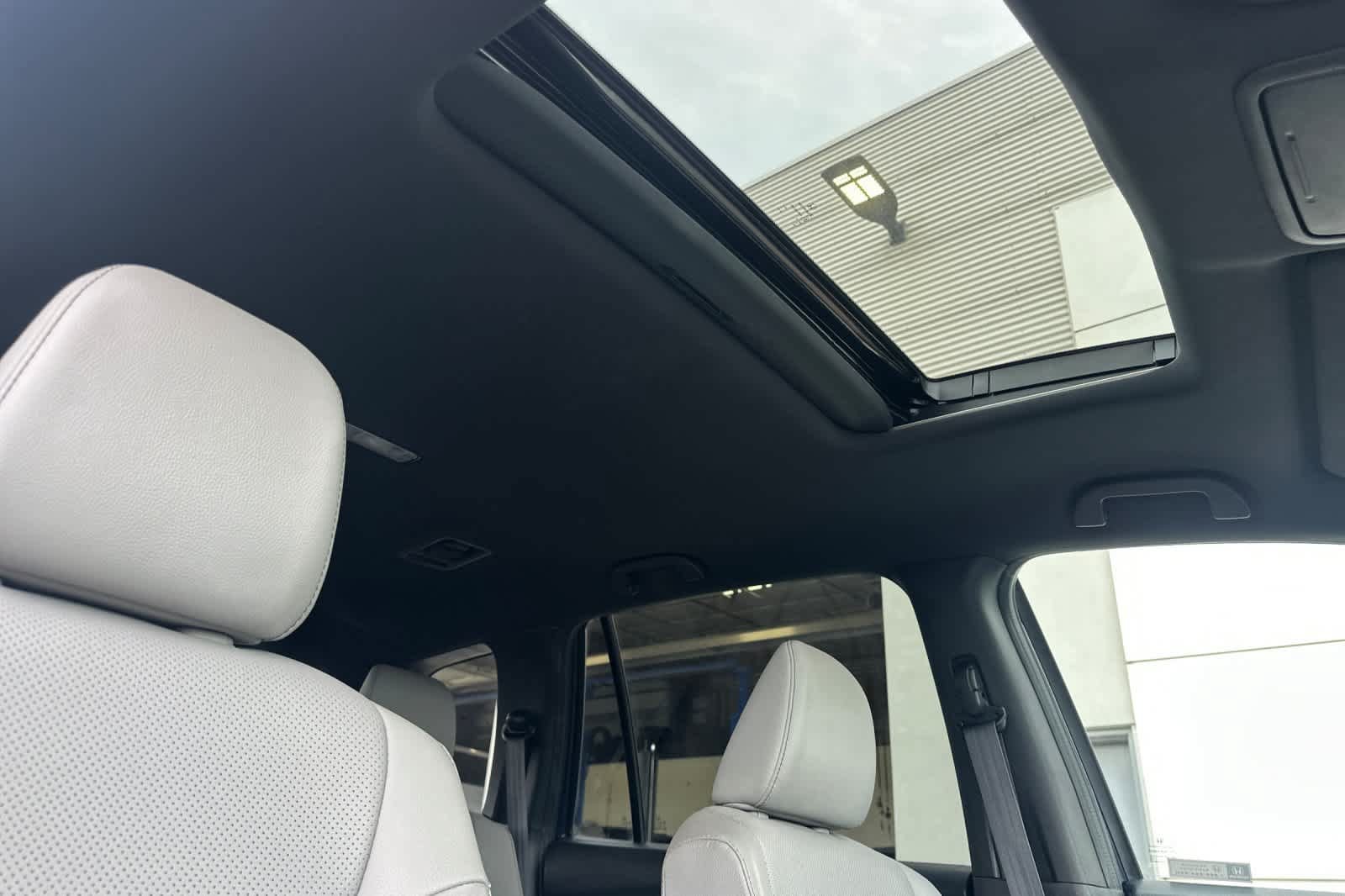 Used 2022 Honda Passport EX-L image 17