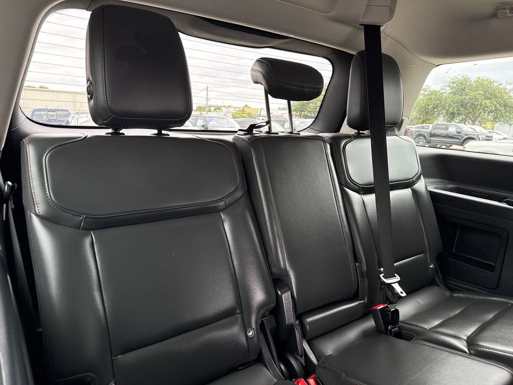 Certified 2025 Ford Expedition Active RWD image 32