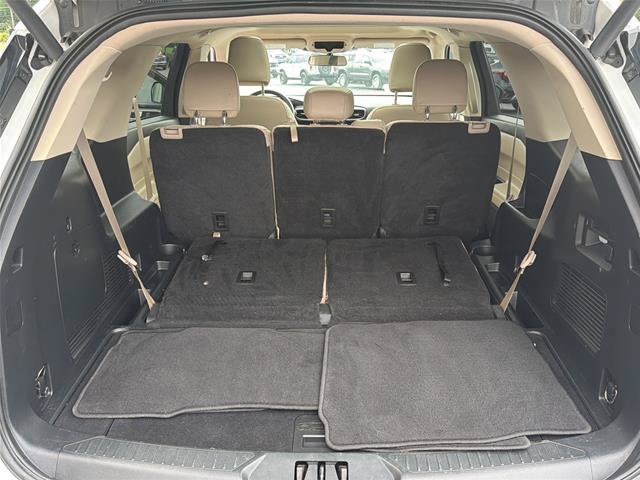 Certified 2022 Ford Explorer XLT w/ Equipment Group 202A AWD/4WD image 34