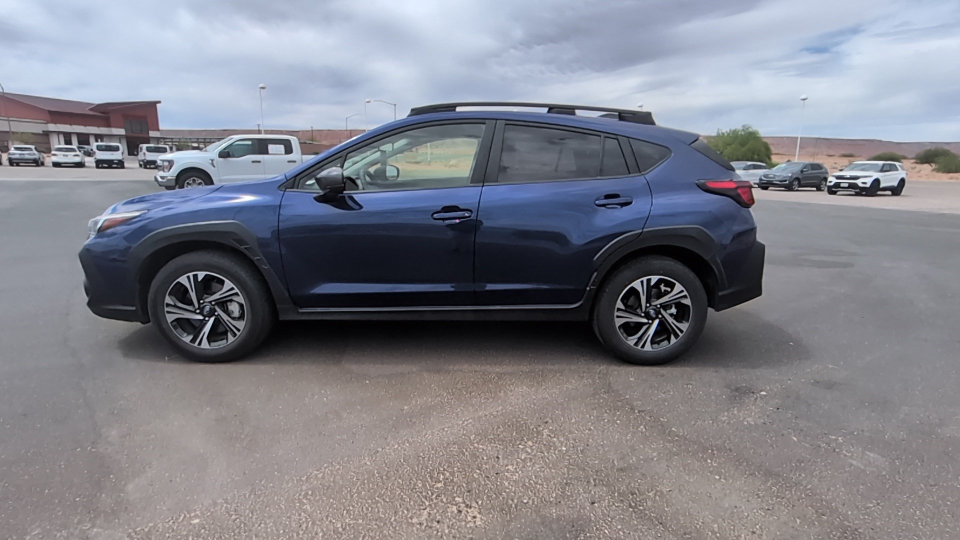 Used 2025 Subaru Crosstrek 2.5i Premium AWD/4WD image 6