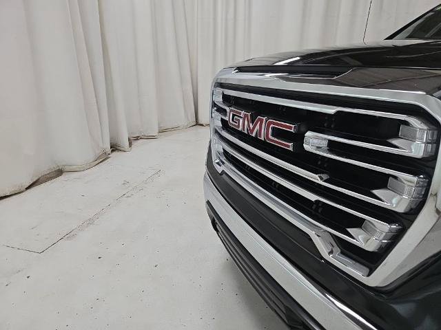 Used 2019 GMC Sierra 1500 SLT w/ SLT Convenience Package AWD/4WD image 21