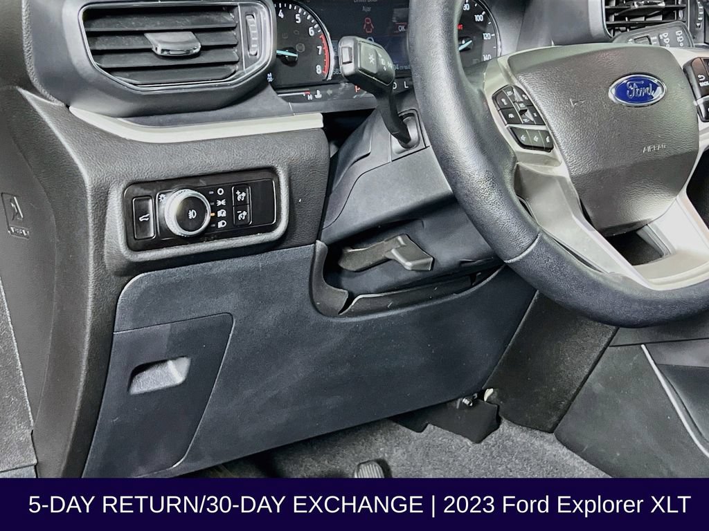 Certified 2023 Ford Explorer XLT w/ Equipment Group 202A AWD/4WD image 12