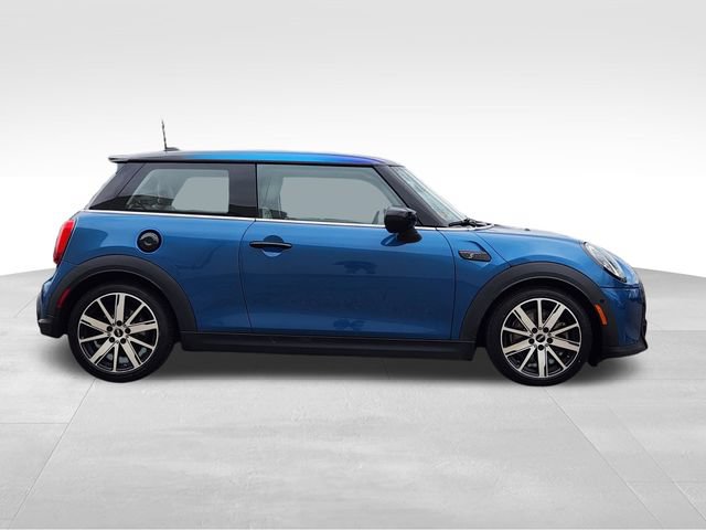 Used 2022 MINI Cooper S w/ Driver Assistance Package FWD image 10