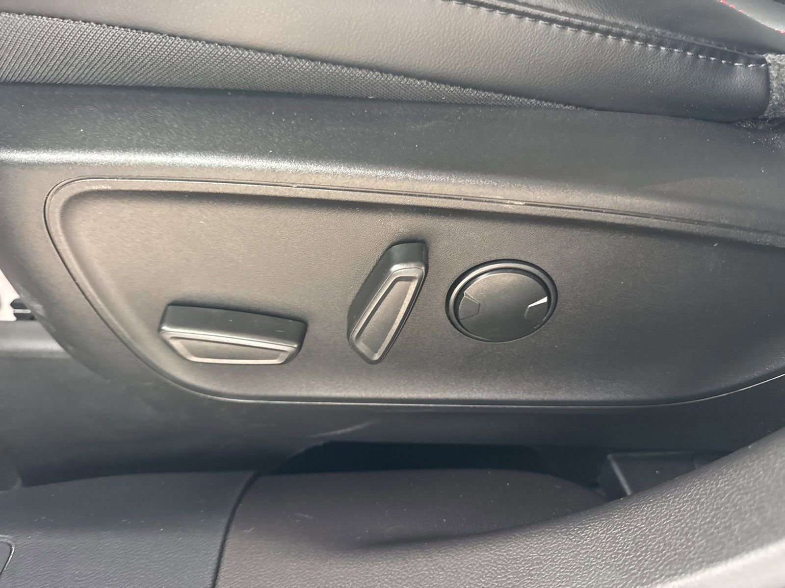 Certified 2023 Ford Escape ST-Line w/ Tech Pack #1 image 27