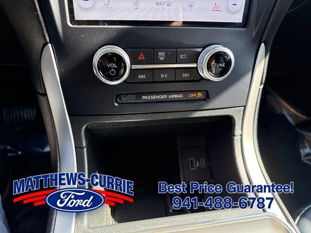 Certified 2022 Ford Edge SEL w/ Sport Appearance Package AWD/4WD image 20