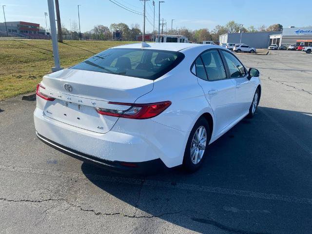 Used 2025 Toyota Camry LE FWD image 5