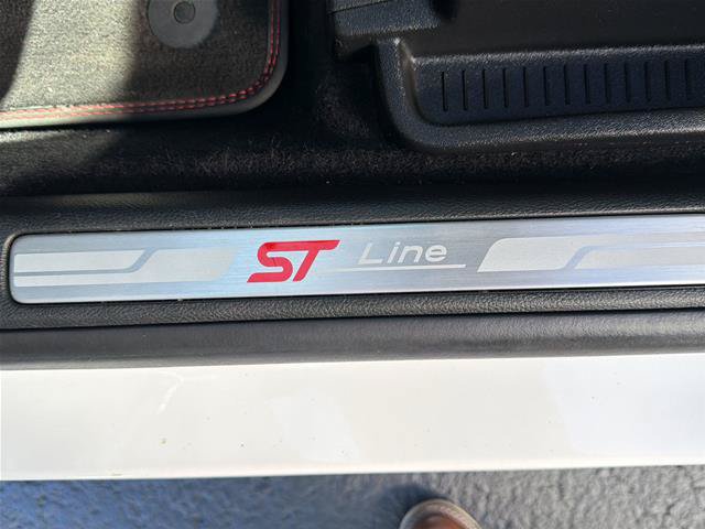 Certified 2023 Ford Edge ST-Line AWD/4WD image 16