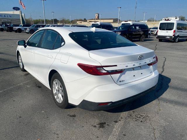 Used 2025 Toyota Camry LE FWD image 3