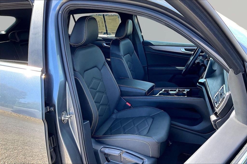 Used 2024 Volkswagen Atlas Cross Sport SE AWD/4WD image 7